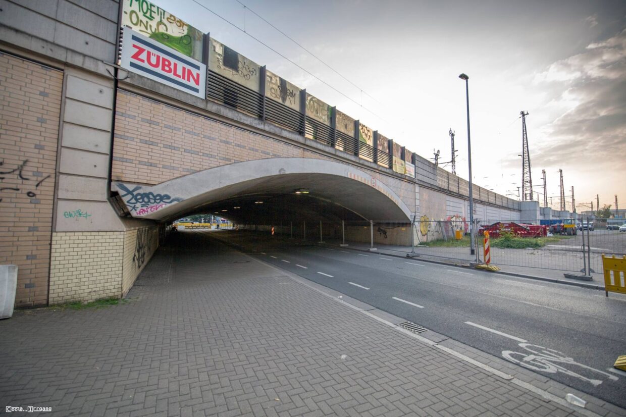 Bahn Hannover Brücke Königstraße